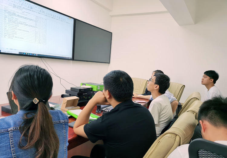 #春草行动# 嘿嘿连载APP下载官网下载科技技术培训会